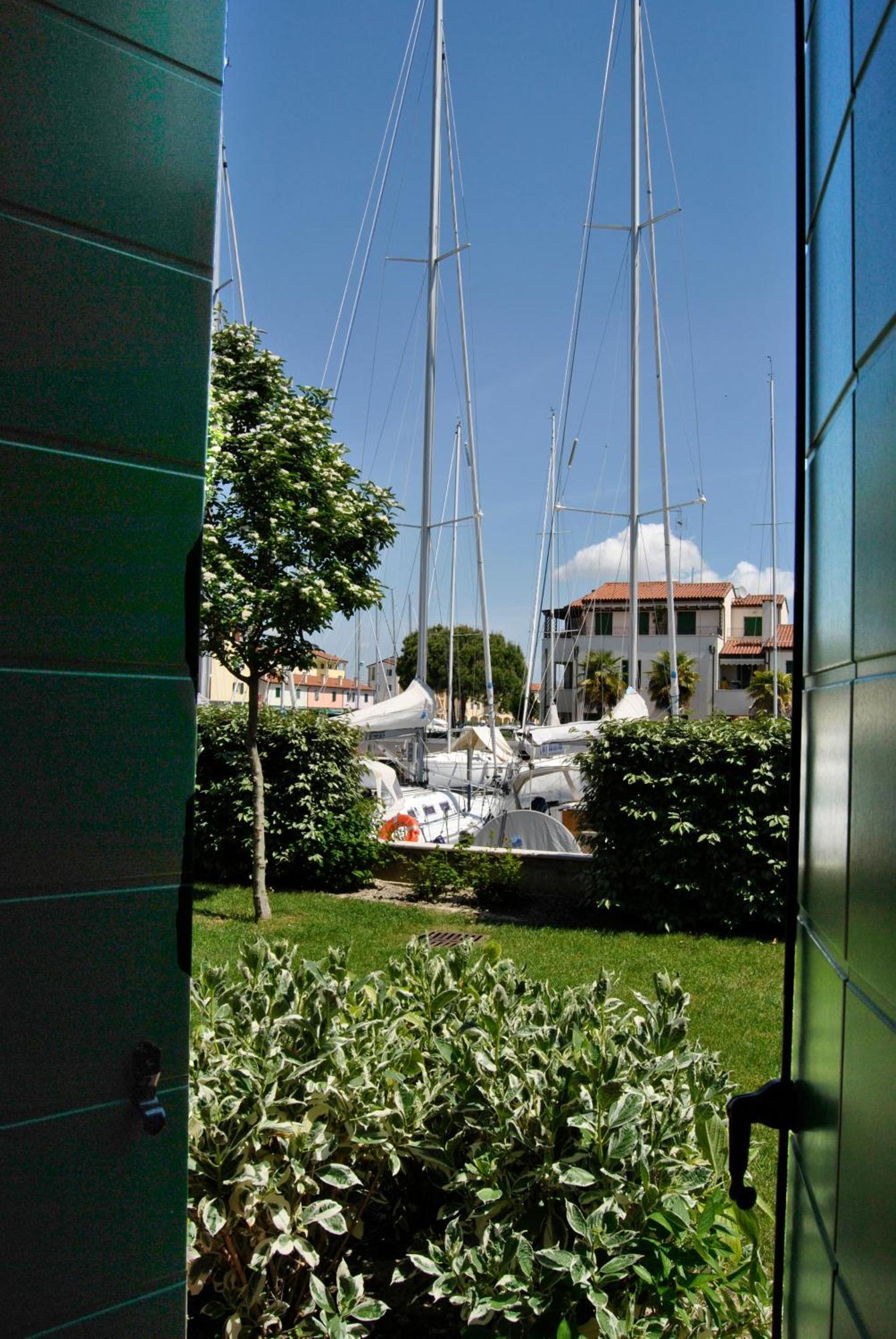 Residence Maestrale Caorle Esterno foto